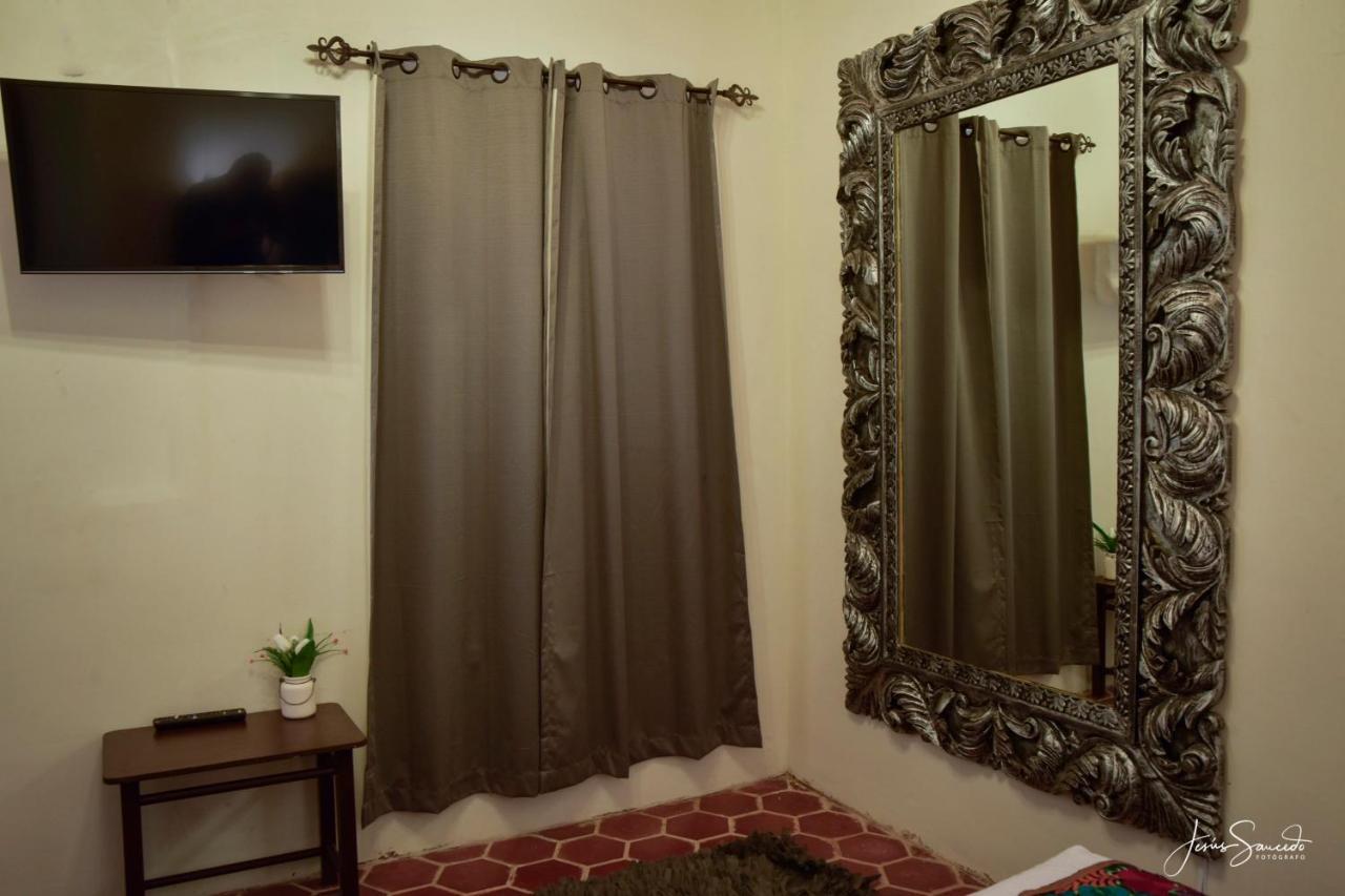 Del Centro Hotel Bernal Bagian luar foto